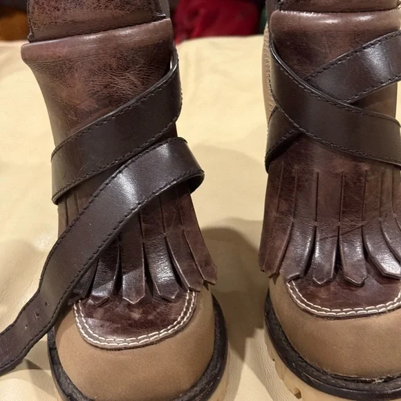 Tory Burch high heel buckled ankle boots - Picture 6 of 16